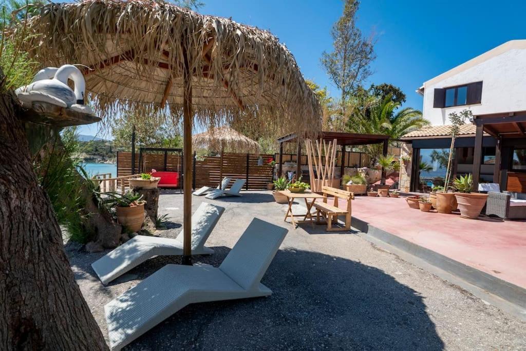 Sea And Sun Metaxy Mas, Brand-New, Beachfront ! Chania  Exteriör bild